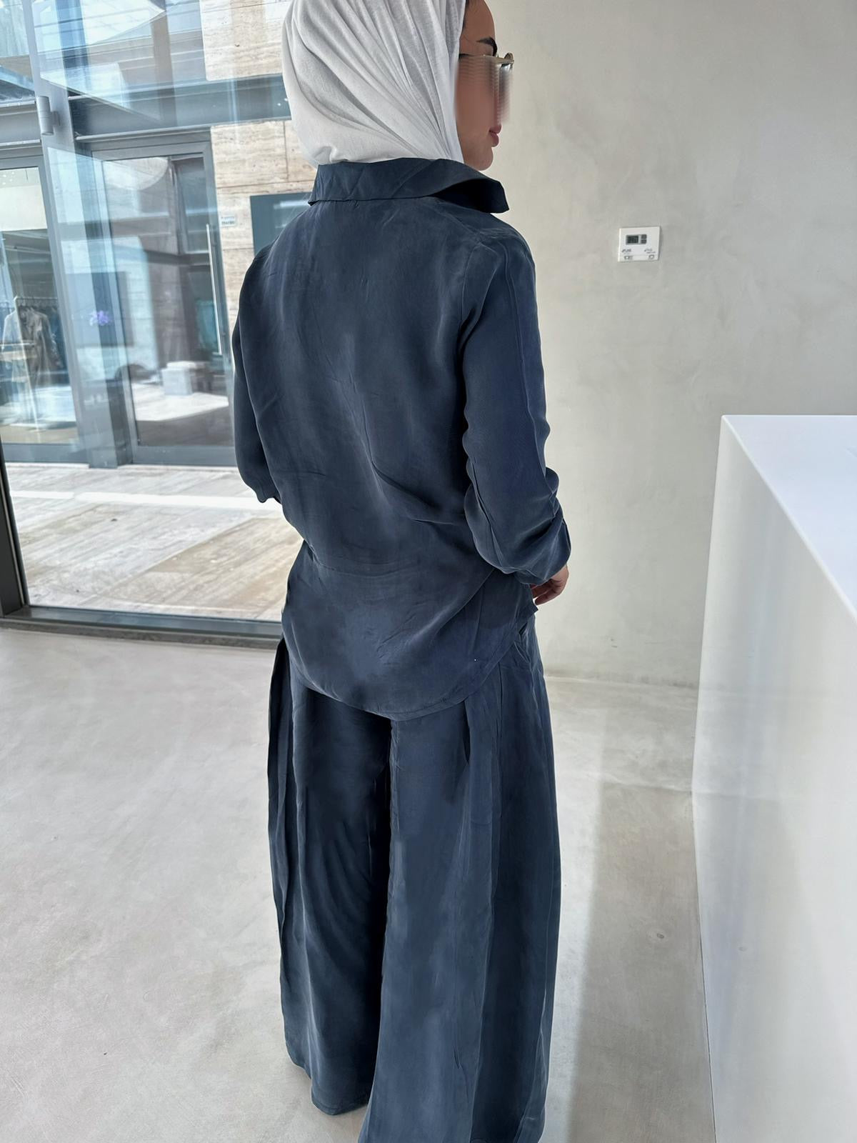 Navy blue set for Women – Effortless Edge | RE-NEW Kuwait - RE-NEW