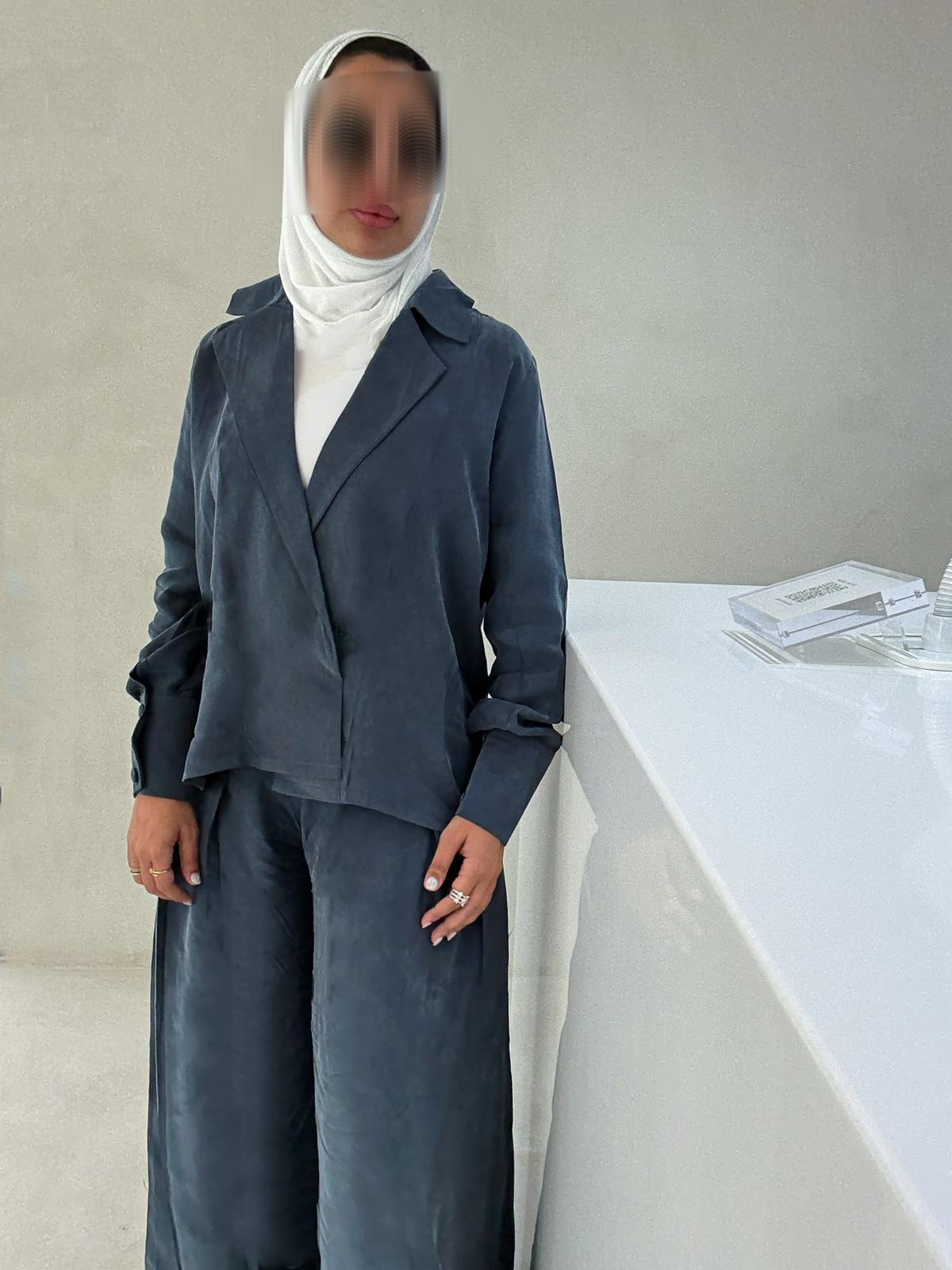 Navy blue set for Women – Effortless Edge | RE-NEW Kuwait - RE-NEW