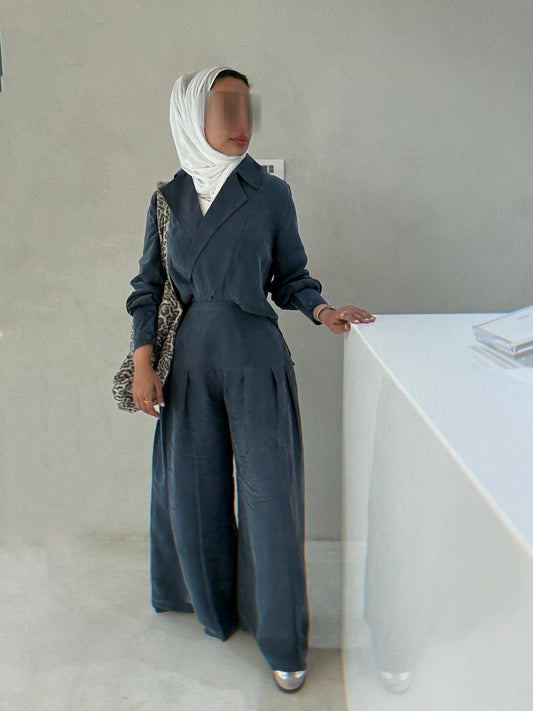 Navy blue set for Women – Effortless Edge | RE-NEW Kuwait - RE-NEW