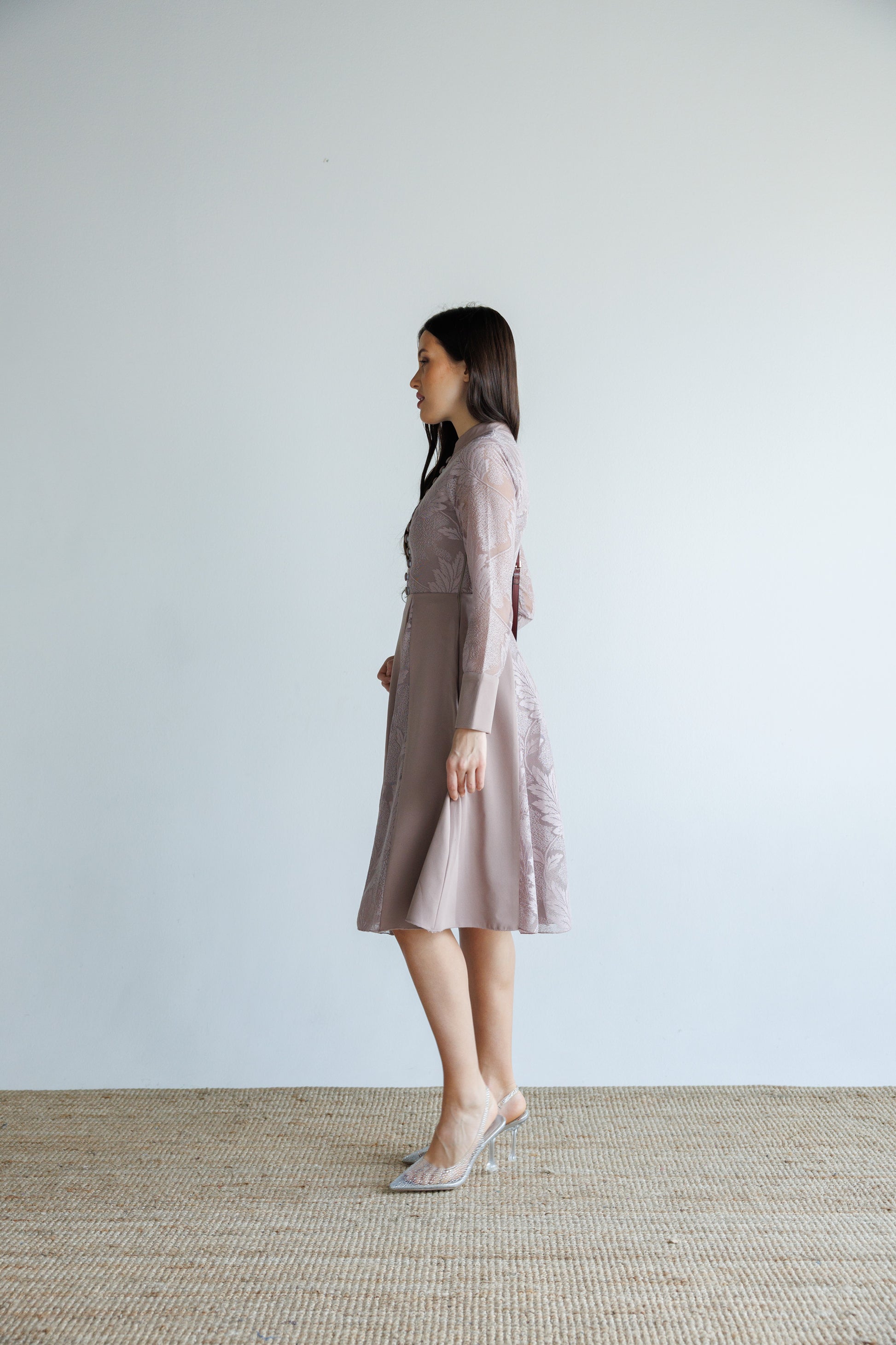 Luna Lace Midi Dress - RE-NEW